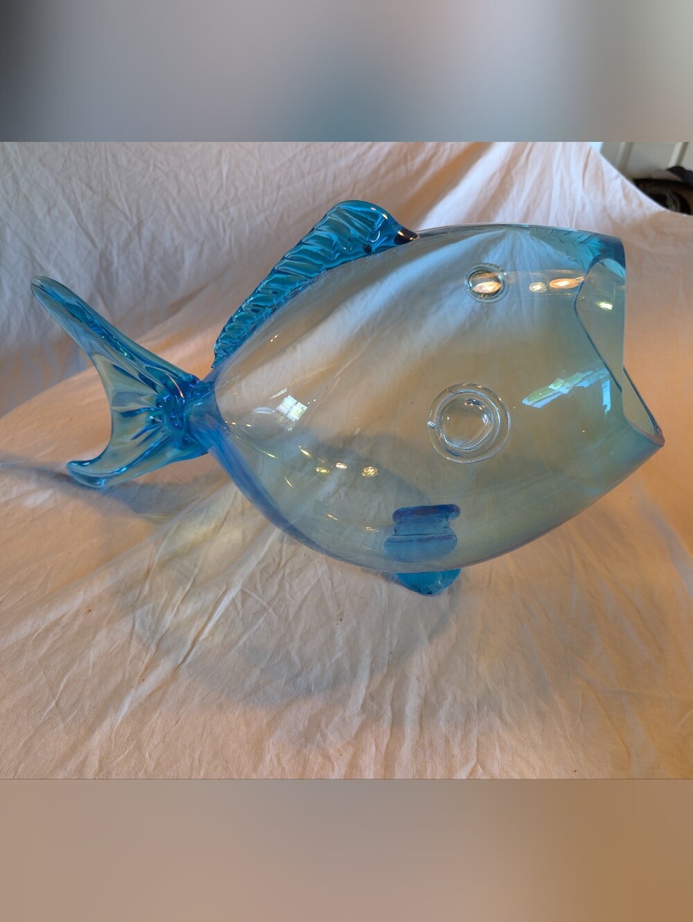 2/150$ Vintage Blue Glass Fish Accent Vase